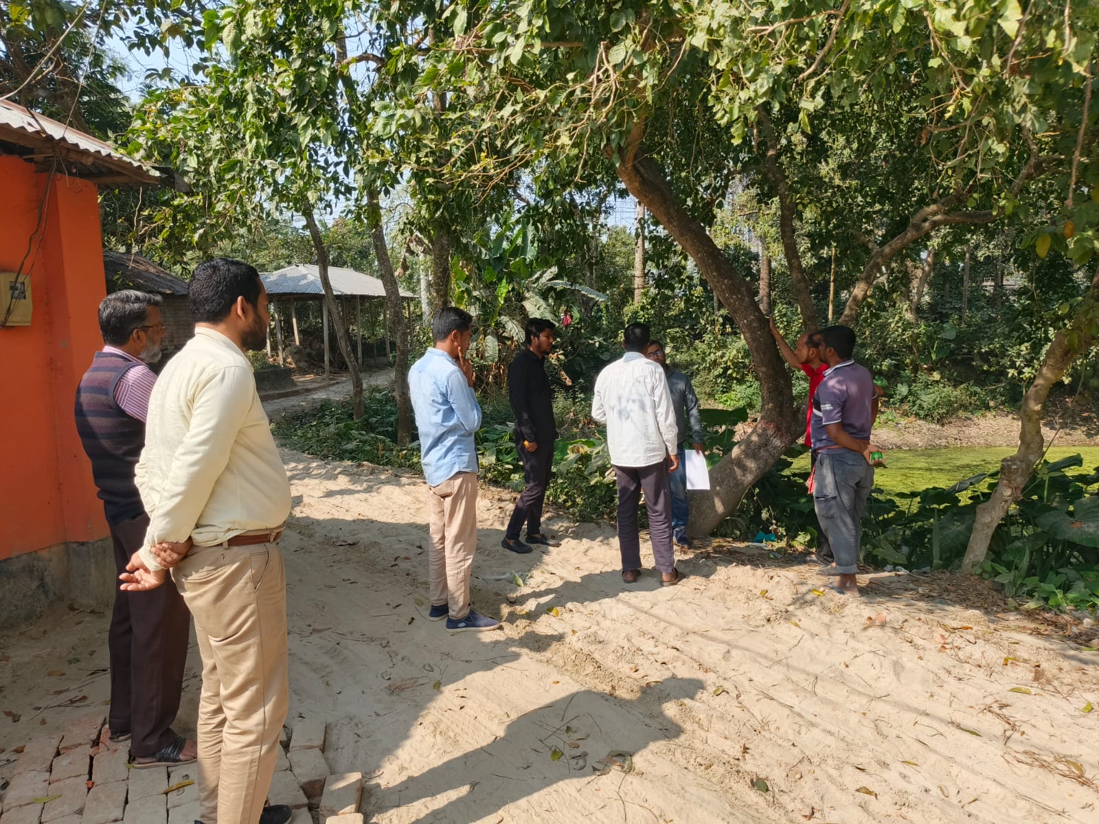 আলমডাঙ্গা পৌরসভায় লিনিক কার্যক্রম পরিচালনার স্থীরচিত্র